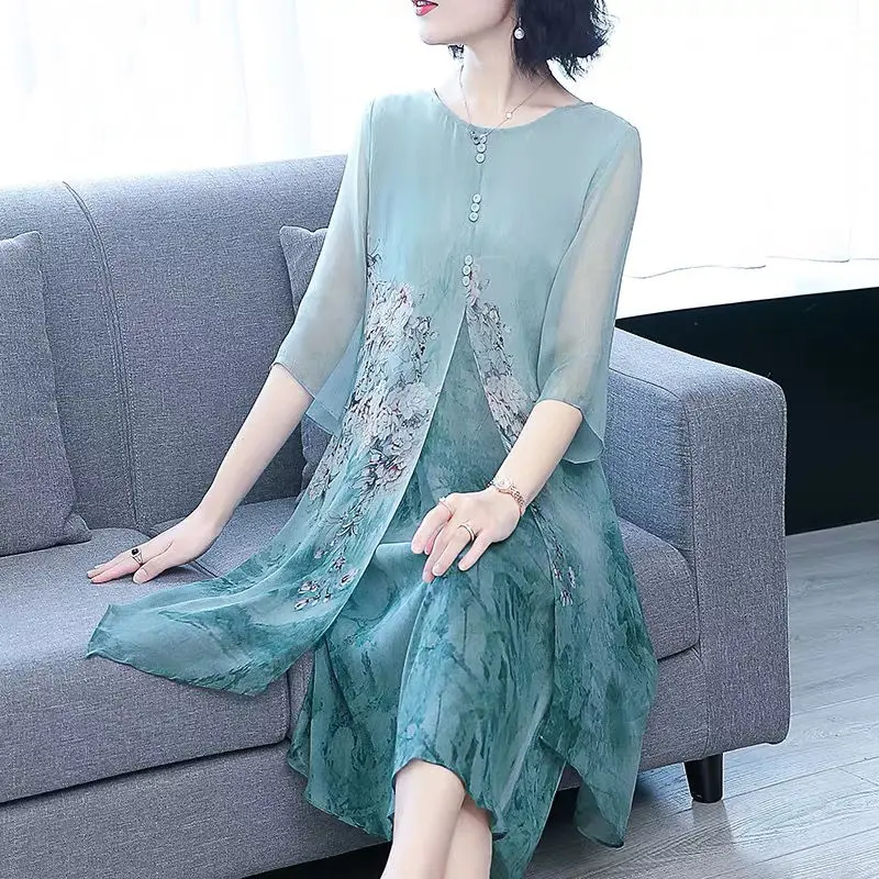 

Летняя темперамент крышка живот шифоновыми широкими жена женщин среднего возраста платье для девочек, с коротким рукавом, с благородным дл...