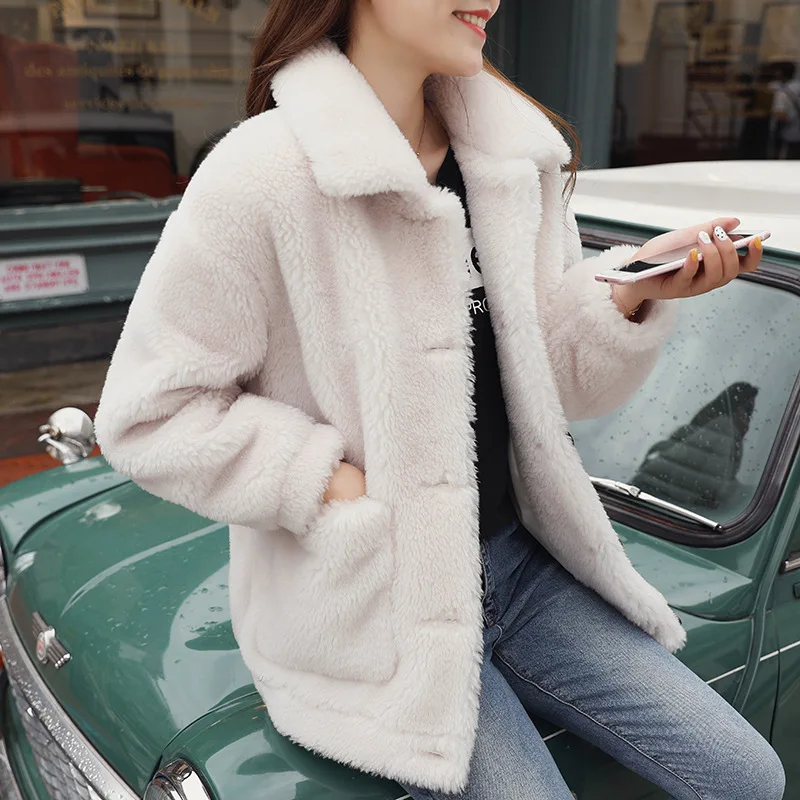 

Luck A New 2020 Imitation Lambs Wool Sheep Fur Winter Women Loose Cotton Velvet Thickening Faux Fur Coat Female Jacket