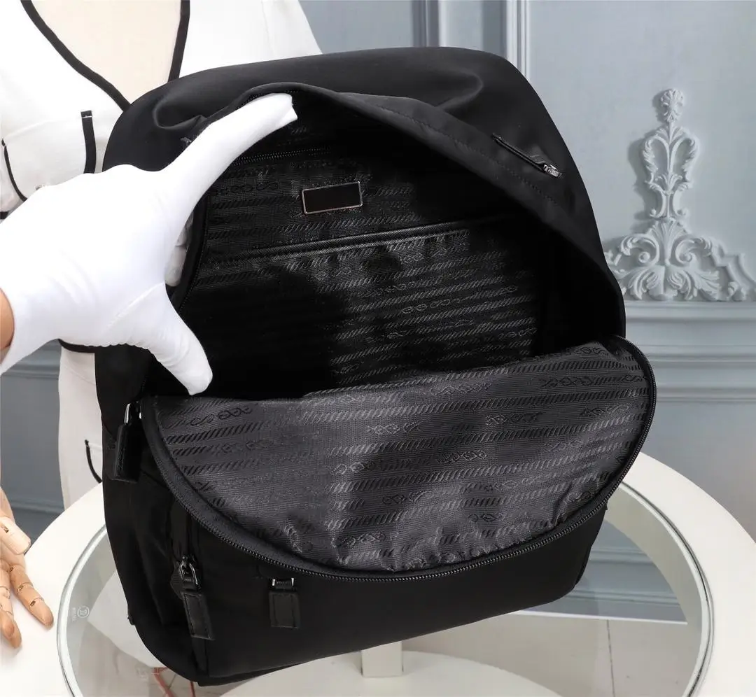 

2021 men's black nylon canvas waterproof backpack fashion leisure sports outdoor fitness rock climbing mountaineering bag