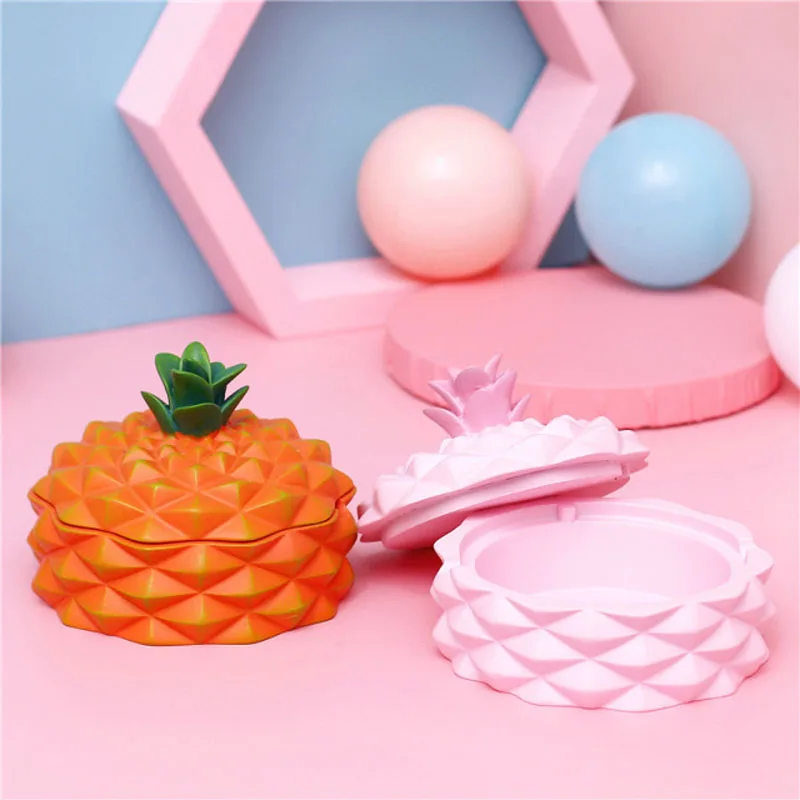 

Creative small fresh pineapple ashtray with lid home living room creative personality Nordic trend windproof