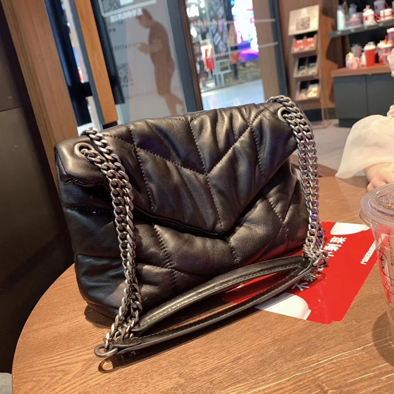 

Delicate and Soft Real Sheepskin Cloud Stray Bag 2020 New Rhombic Chain Postman Shoulder Handbags Ladies Casual Totes Satchels