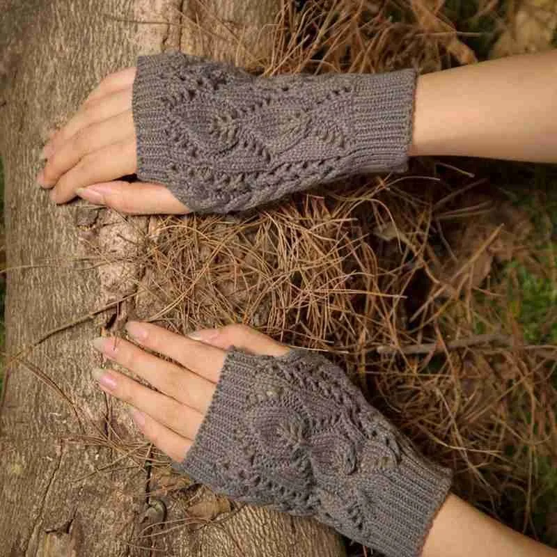 

Fashion Half Finger Gloves For Women Winter Warm Wool Knitting Leaf Hollow Wrist Gloves Soft Warm Mittens guantes mujer