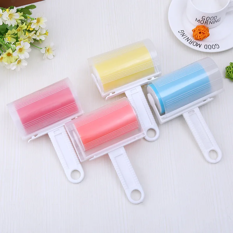 

Tear-off type clothes dust removal and hair removal