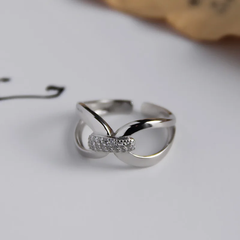 Женское кольцо из серебра 925 пробы с фианитом | Украшения и аксессуары