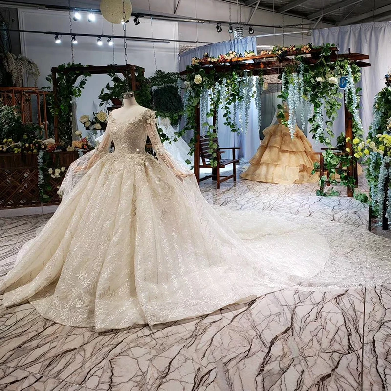 BGW HT42317 Plus Size Wedding Dress With Sleeves Shawl O-neck Ball Gown Lace Bride Gown 2020 Real Vestido De Noiva Manga Longa