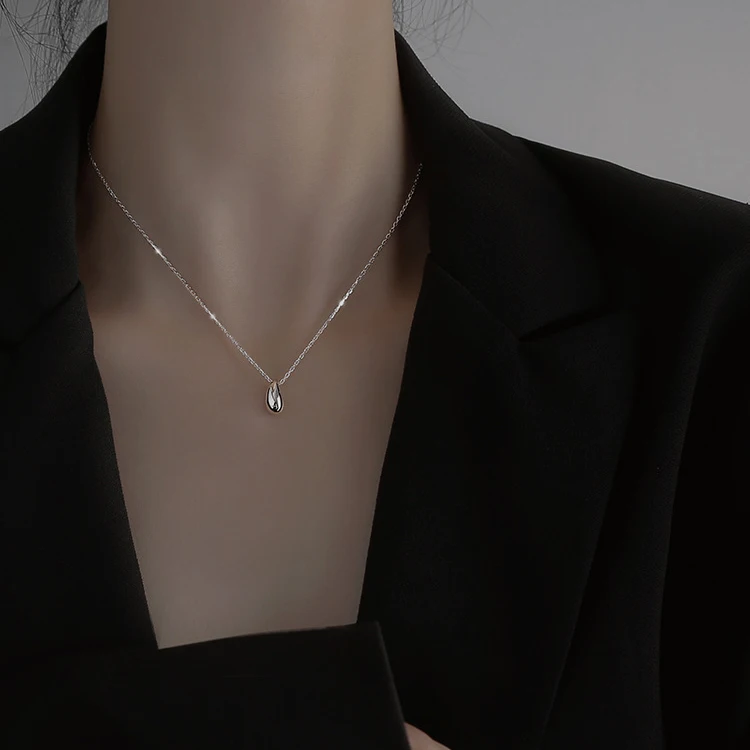 

S925 Silver Beads Pendant Necklace for Women 2021 New Female Choker Chain Luxury Niche Design Jewelry Christmas Gift