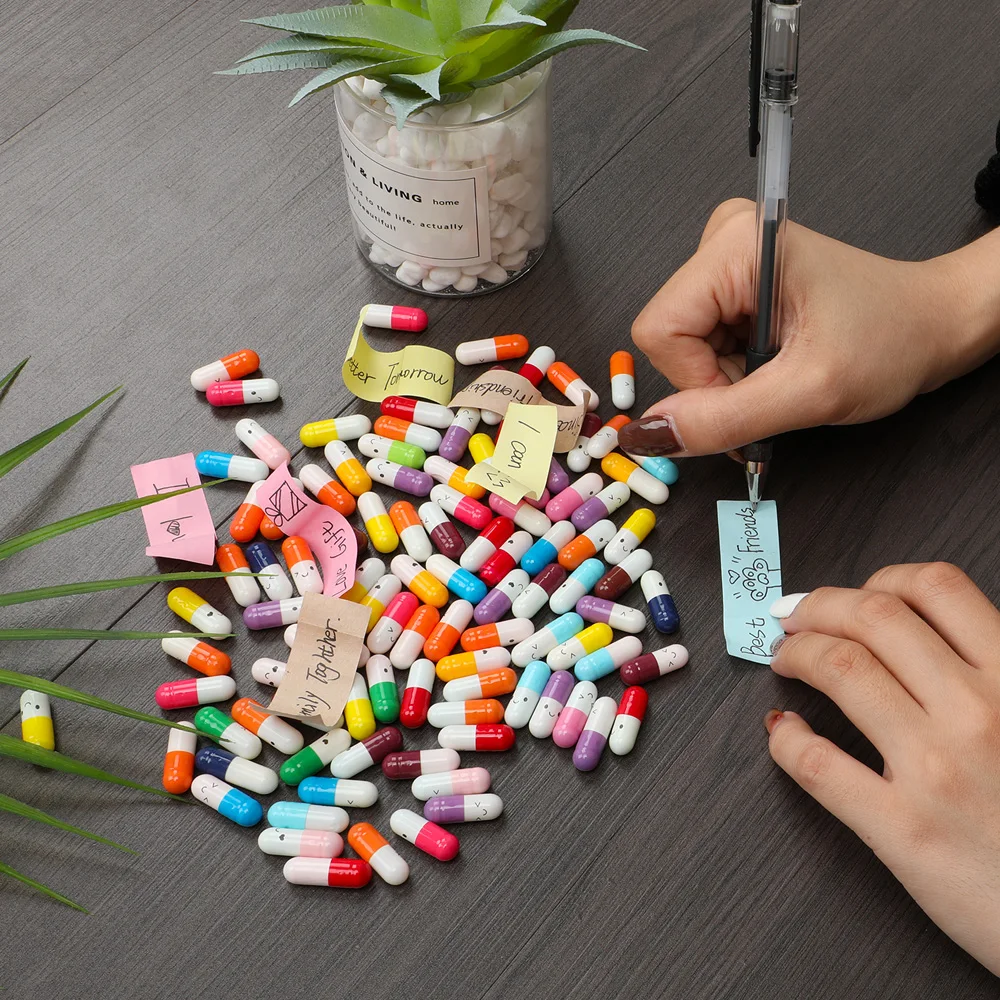 

50pcs Expression Love Blank Message Capsules Envelope Letter Paper For Children Pills Letter Capsule Message Smile Pill