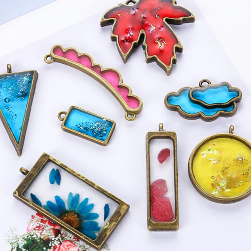 

10Pcs New Useful Geometric Hollow Pressed Flower Blank Frames Pendant Bezel Setting Jewelry Findings Making Supplies