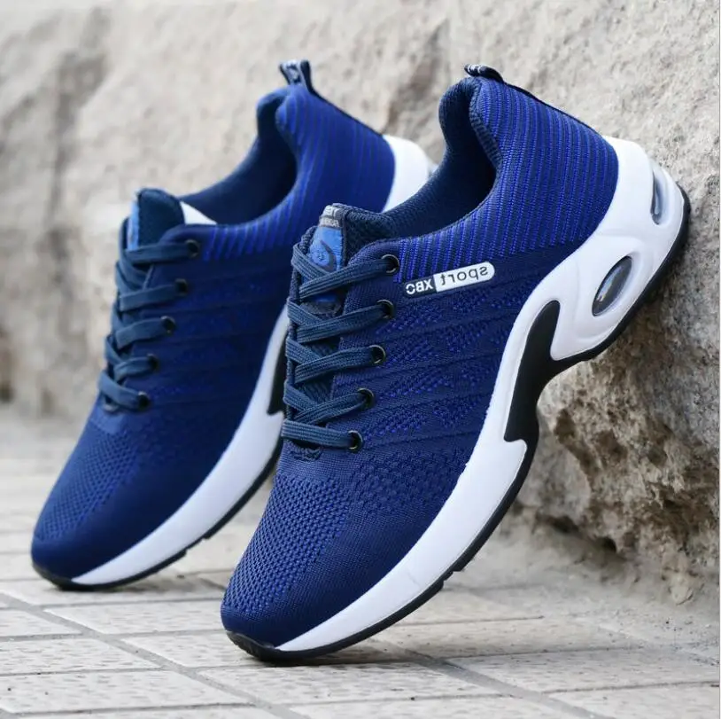 

Men's Lightweight Outdoor Sports Shoes Casual Vulcanized Shoes Summer Fashion Mesh Breathable Hommes Casual Chaussures