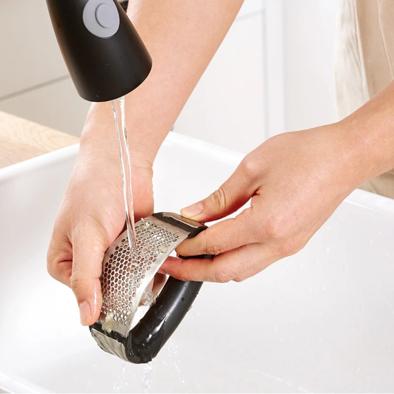 

Garlic Chopper Portable Manual Garlic Press Creative Stainless Steel Crusher Kitchen Accessories Fruit & Vegetable Gadget Tools