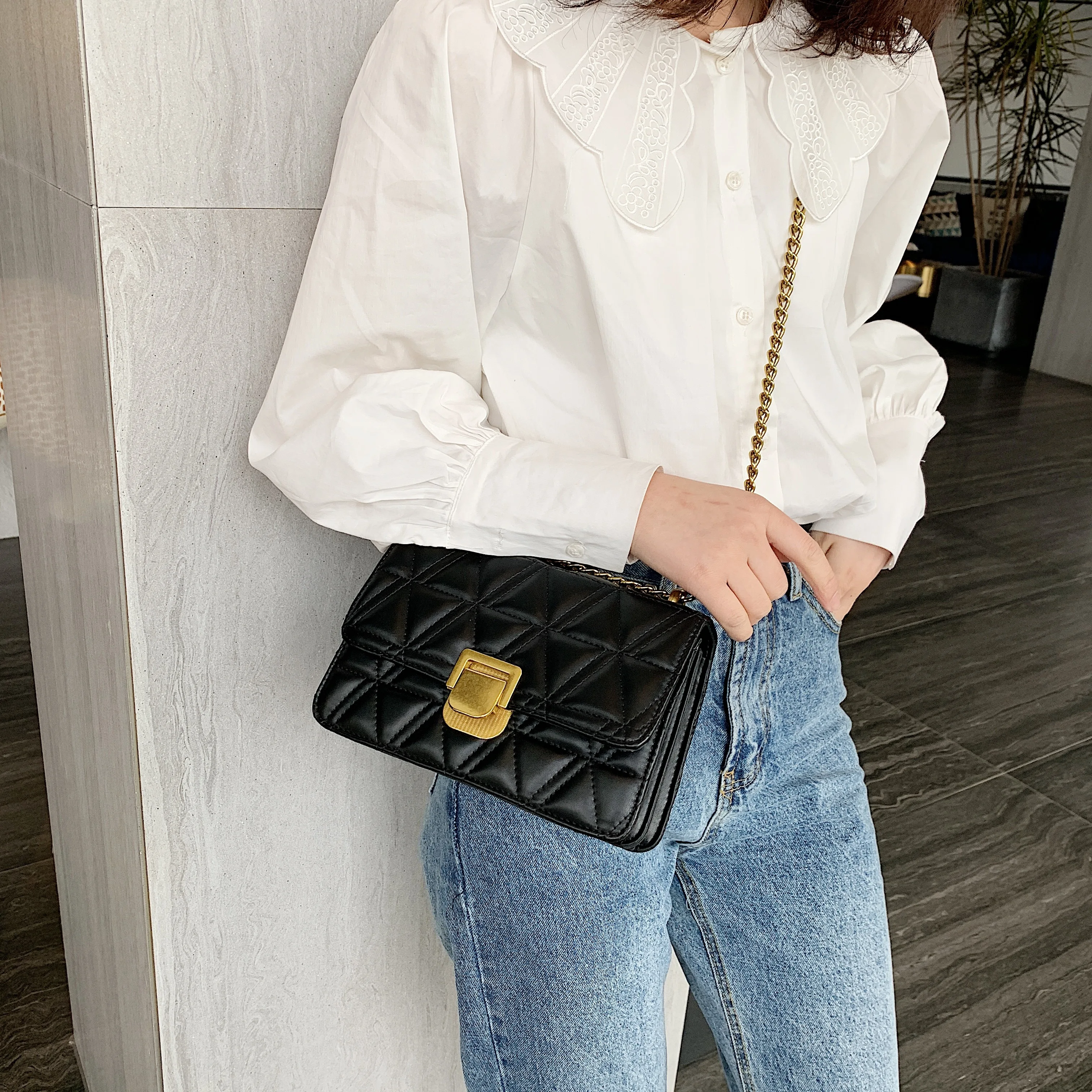 

Solid Color Chain Samll Square Bags For Women 2020 Soft PU Leather Messenger Shoulder Bag Fashion Luxury Designer Handbag Flap