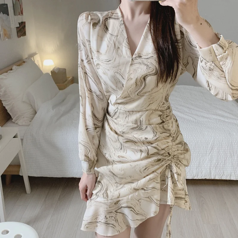 

Kywommnz 2021 Spring Autumn Thin Dress Women Long Sleeve Draw Back Fashion Oil Painting Printing Irregular Hem MINI Skirt E3673