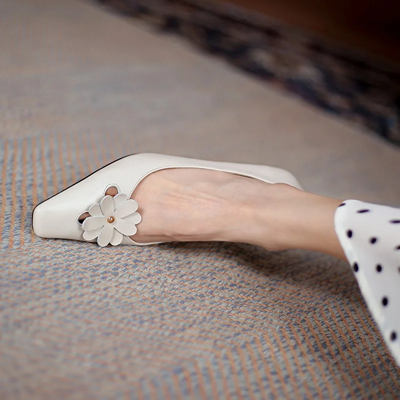 

ZVQ Woman Spring New Style Pumps Heels Square Toe Genuine Leather Comfortable Leisure Working Shoes Solid color Flower ornament