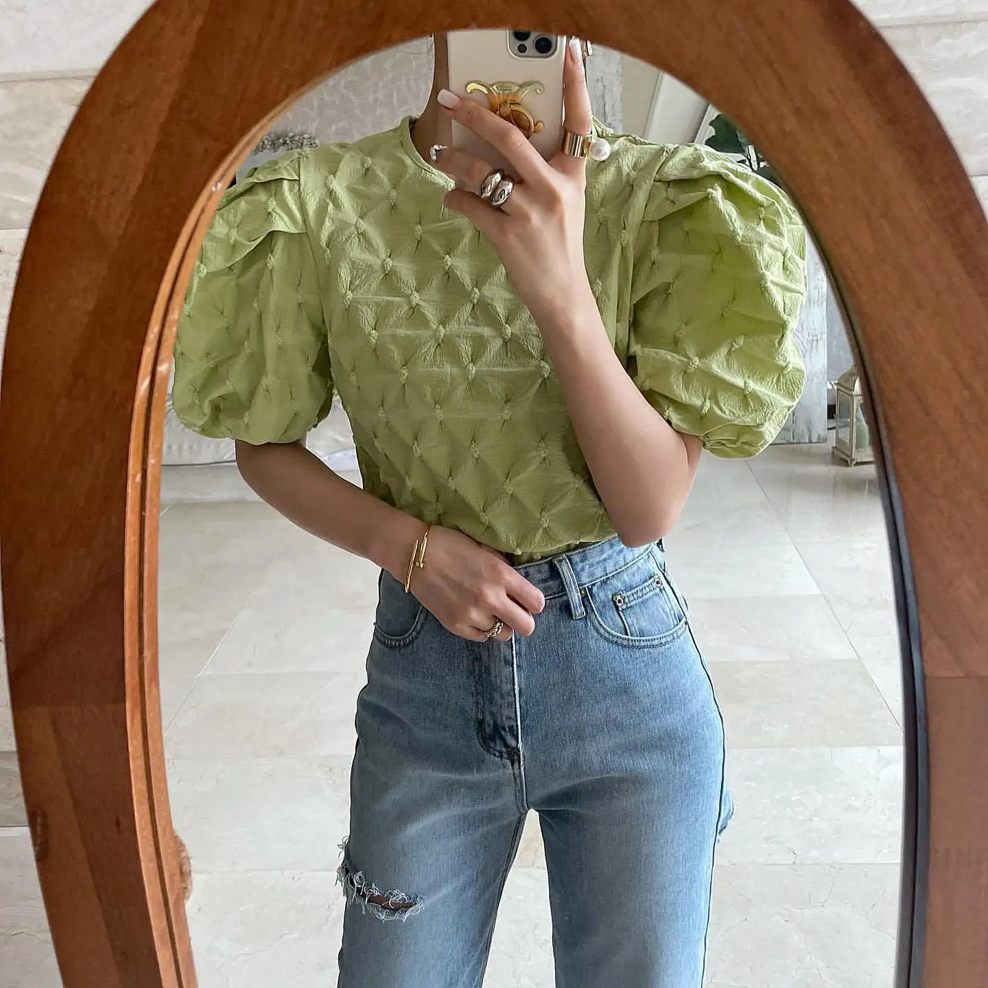 

Korejpaa Women Shirt 2021 Summer Korean Chic Niche Temperament Round Neck Pleated Texture Design Loose Puff Sleeve Blouses