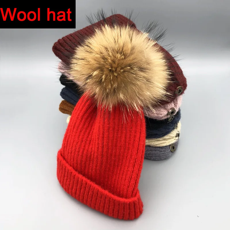 red Raccoon fur Новинка, зимняя шапка, роскошные качественные шапки с меховым помпоном, шапка высокого качества для девочек, женские зимние шапки - Цвет: red Raccoon fur