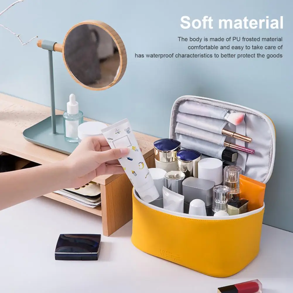 

Makeup Bag with Handle Portable Faux Leather Travel Makeup Bags for Outing
