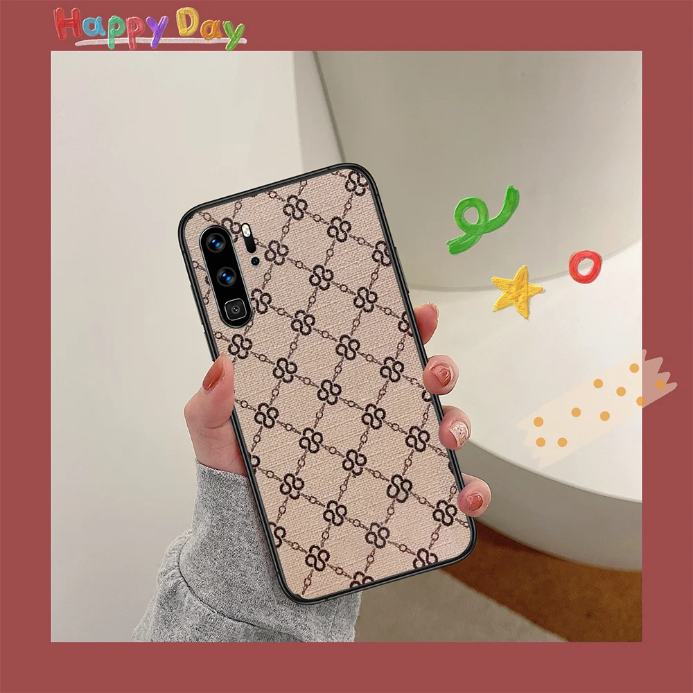 

Luxury Brand Flower Fashion Geometric Phone Case For HUAWEI P 9 10 20 30 40 Lite smart Pro Z 2019 Nova 5T 6 7 i black Etui