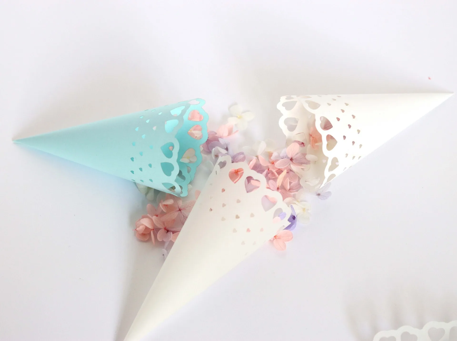 50 шт. Свадебный сбрызгиваемый цветок лазер полые белые любовь кружева Свадебная