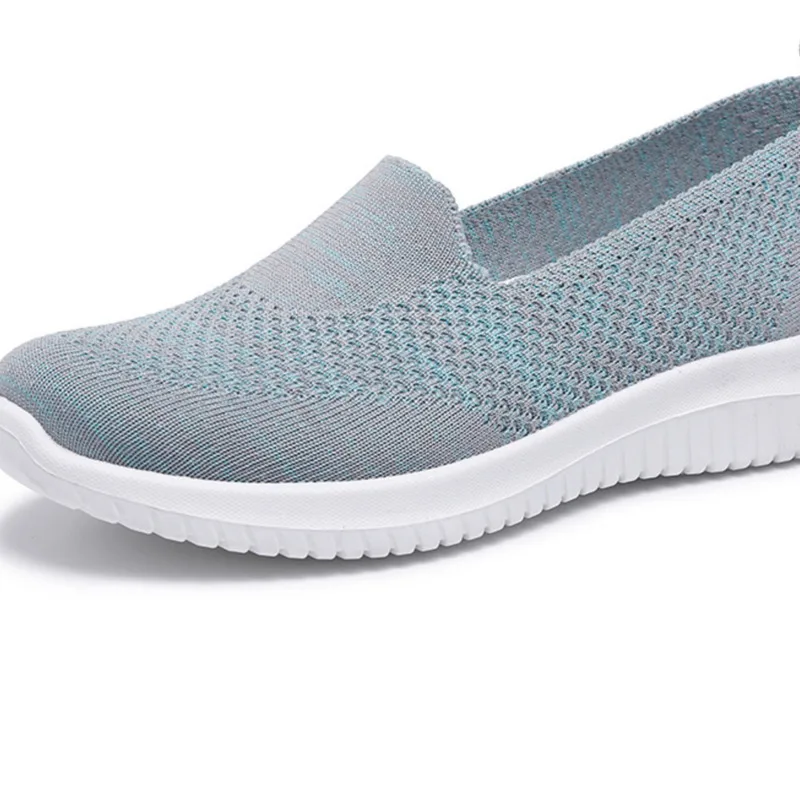 

Flying Woven Women's Vulcanize Shoes Breathable Mesh Sports Shoes Leisure Shoes Mother's Shoes Soft Sole Shoes For The Elderly