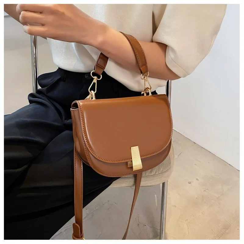 

2021 New Trendy Fashion Ladies Lock Messenger Bag Net Red One-shoulder Portable Saddle Bag High-quality Western-style Bag Female