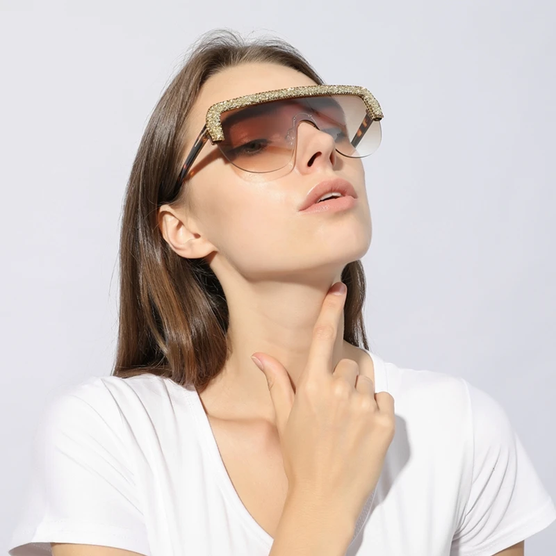 Модные негабаритные солнцезащитные очки на плоской подошве женские брендовые