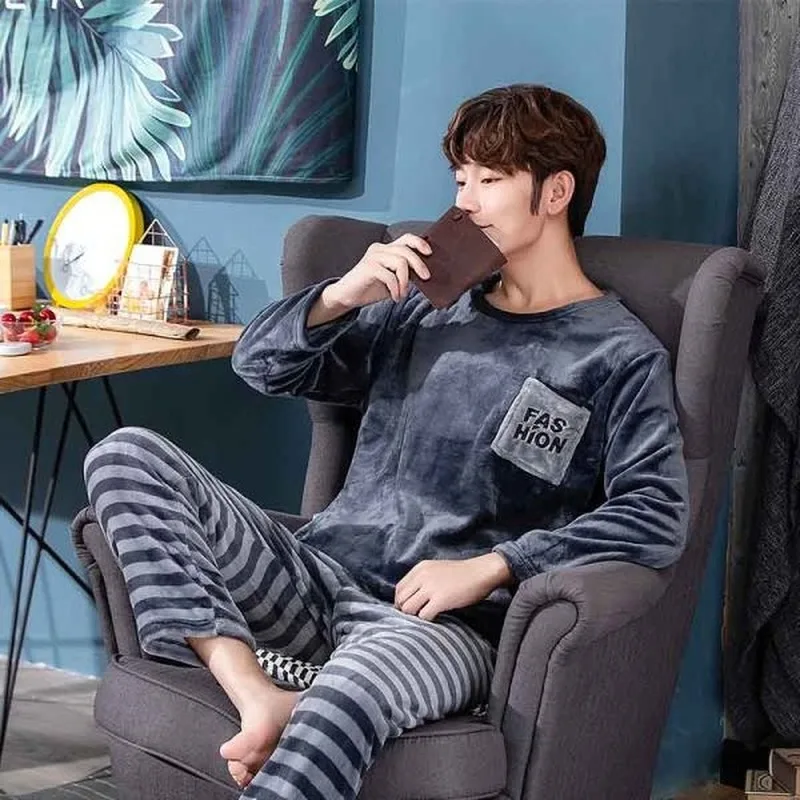

Winter New Men Long Sleeve Flannel Pajamas Set Round Neck Pocket Letter Thick Coral Velvet Sleep Wear Male Warm Pyjamas Set