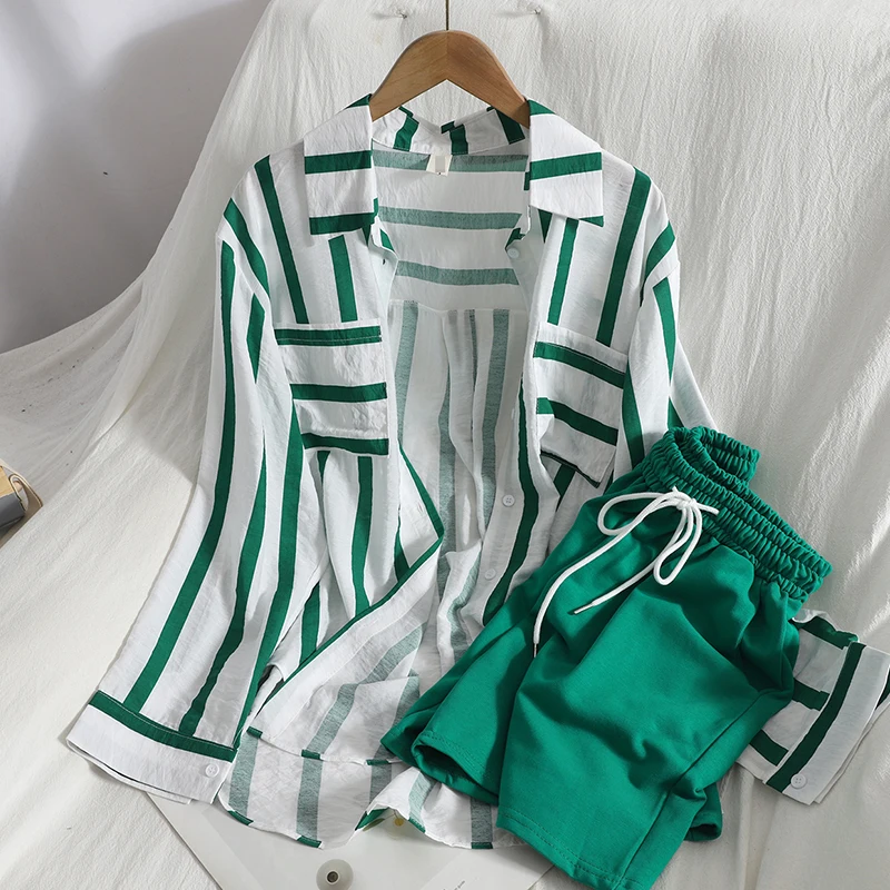 Женский свободный кардиган в полоску длинный с карманами Солнцезащитная рубашка