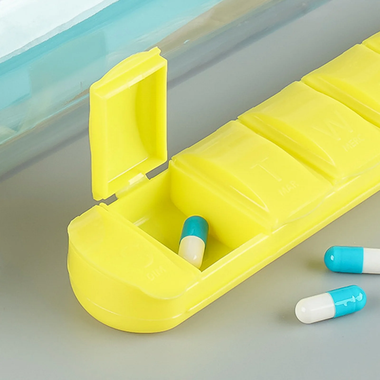 

Water Bottle With Daily Pills Boxes Dispenser Organizer Drinking Bottles Leak-Proof Water Bottle With Pills Box Dispenser Pills