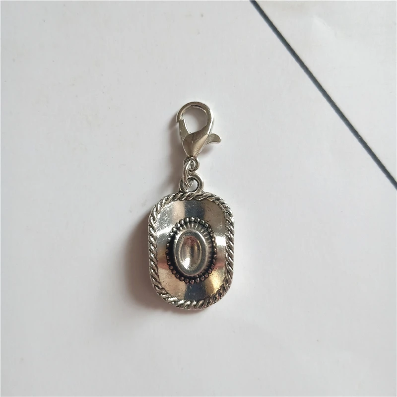

2 Pcs Antique Silver Color Cowboy Hat Charms Hat Clip on Charm Cowboy Hat Charm Zipper Pull
