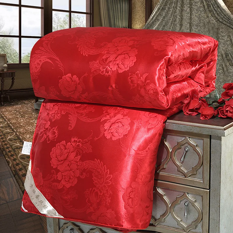 Одеяло из шелка тутового дерева однотонное жаккардовое с подарочной коробкой |