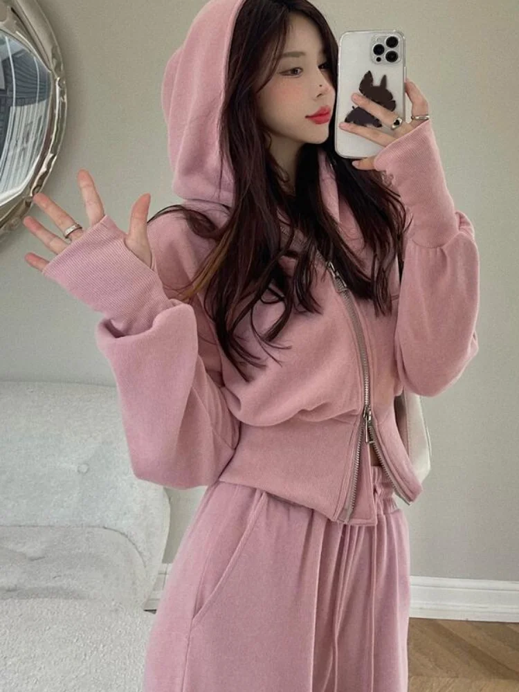 Женский короткий костюм с капюшоном повседневный укороченный свитер длинными