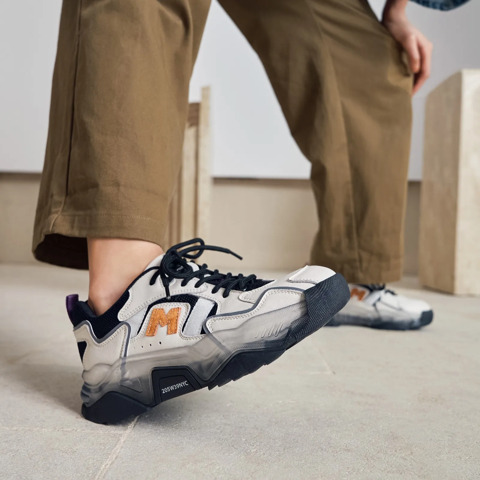 

Fall 2021 New Flat Bottom Old Shoes Light Thick Soled Non Slip Breathable Women Sneakers Luxury Designer Lace Up Women Shoes