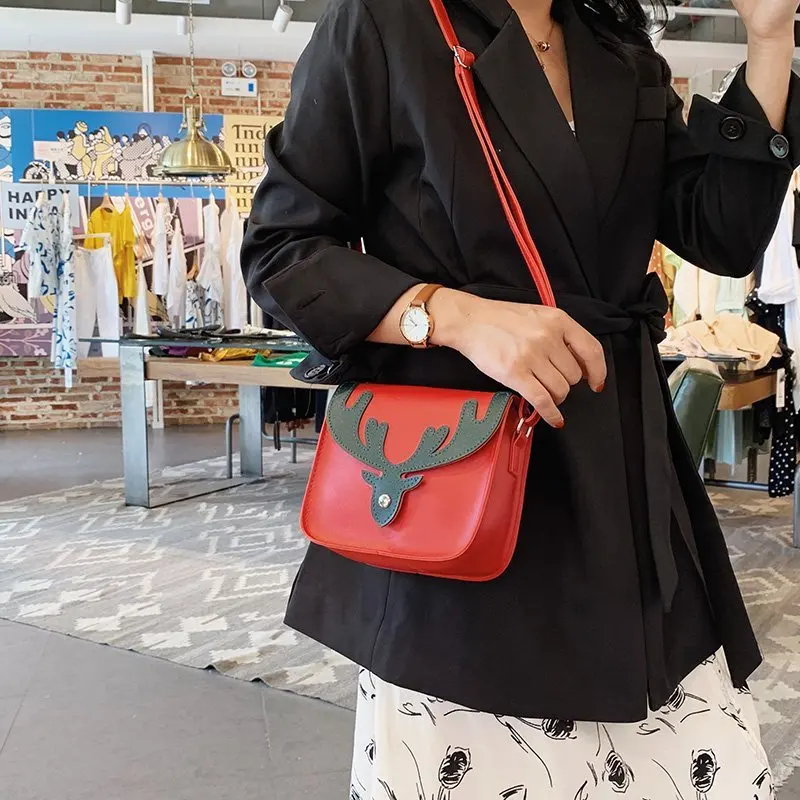 

Fashionable High Quality Single Shoulder Sling Woman Bag Crossbite Versatile Heart Solid Soft Face Retractable Shoulder Handbag