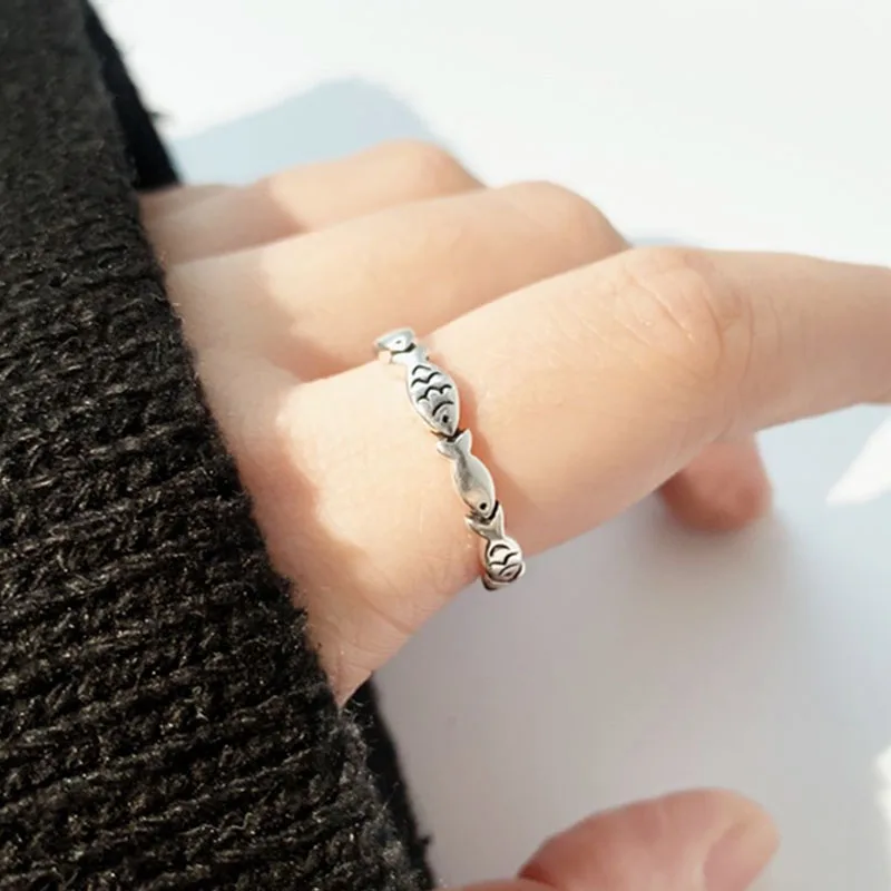 

Bohemian Vintage Silver Color Fish Rings For Women Exquisite Open Finger Ring Beautiful Valentines Day Gifts Engagement Jewelry