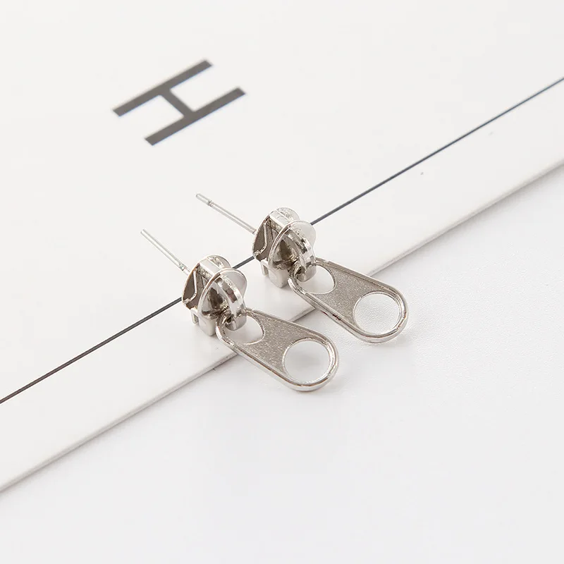 

1pair Fashion Jewelry Personality Vintage Punk Metal Alloy Zipper Shape Studs Earring For Girl Women
