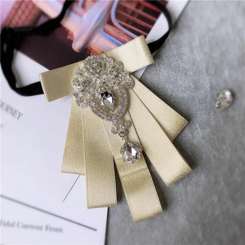 

Designer Brand Diamond Men's Formal Rhinestone Bow Tie Dress Collar British Suit Shirt Bridegroom Best Man Wedding Accessories