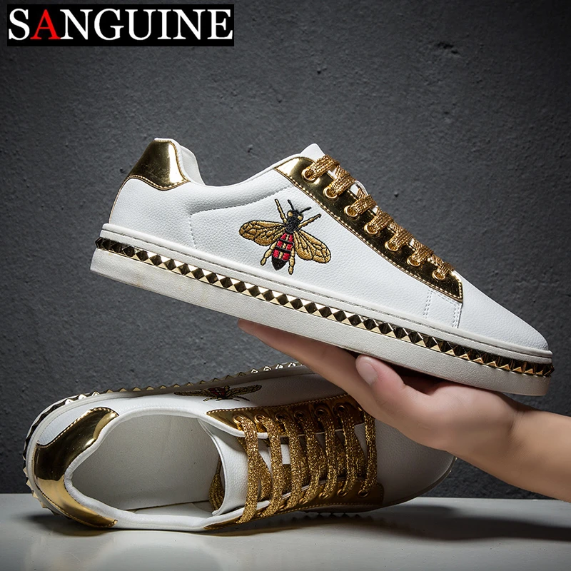 Мужские кроссовки на платформе черные повседневные толстой подошве спортивная