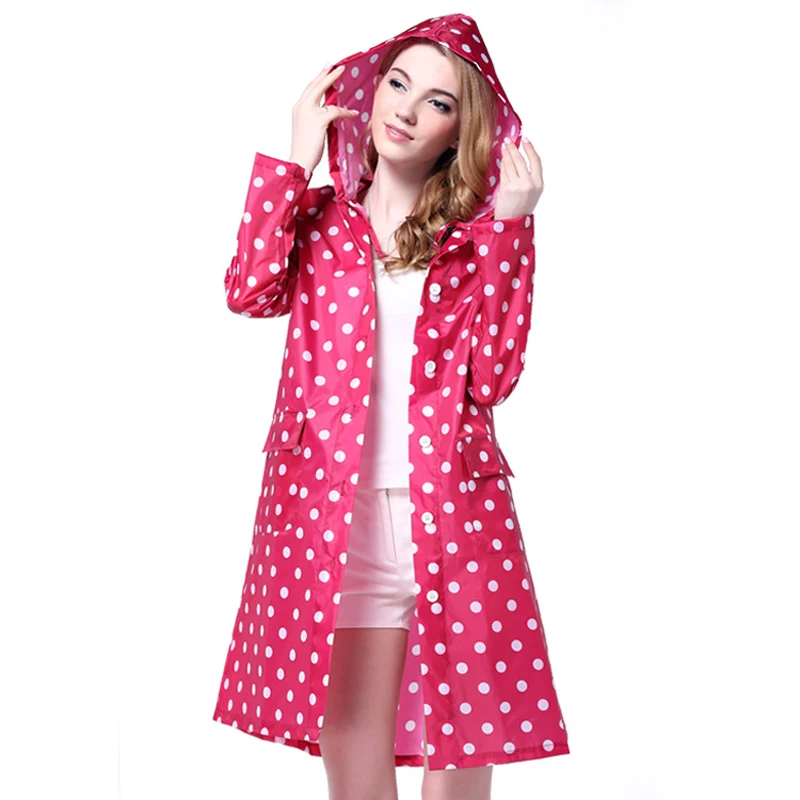 непромокаемый дождевик женский. плащ дождевик с капюшоном женский. дождевик женский. плащ дождевик с капюшоном женский. плащ водонепроницаемый.