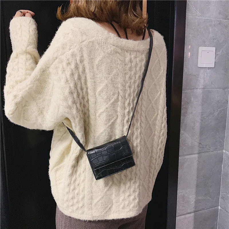 Женская винтажная маленькая квадратная сумка с крокодиловым узором модная мини