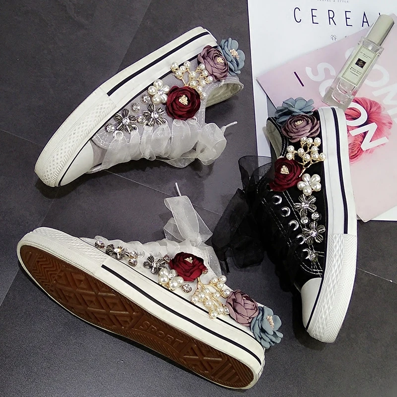 

Canvas shoes women's thick-soled student rhinestone flower lace low-top shoes white shoes lazy casual flat shoes