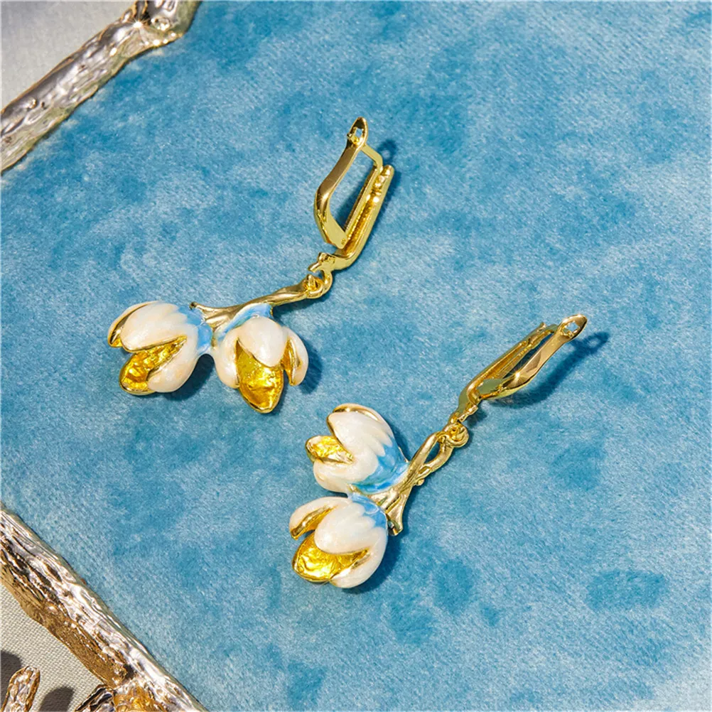 

Fashion Valentine's Day Gift Light Luxury Popular Gold Blue White Flower Stud Earrings Creative Women Jewelry Wholesale