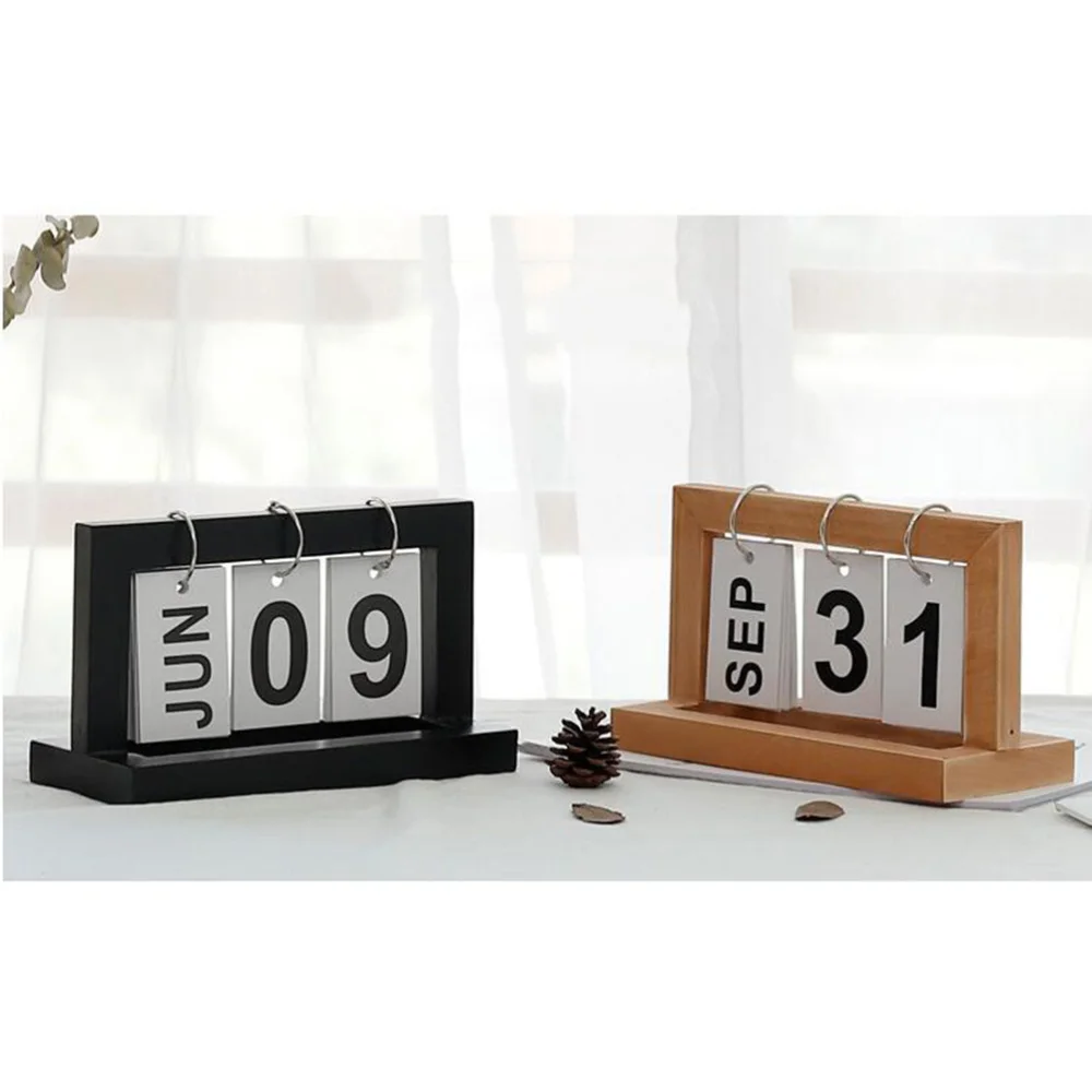 

Brief Wooden Page Turning Calendar Creative Calendar for Home Office Decor (Wood)