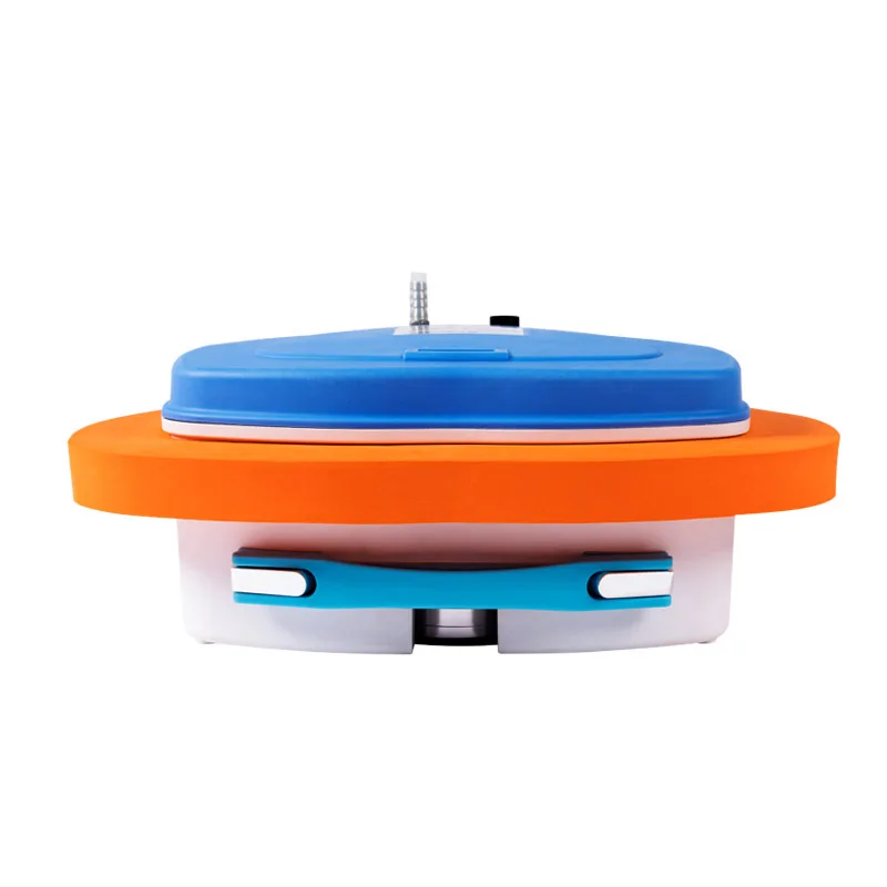 

Submersible snorkeller with water supply lung oxygen tank equipped with a full set of underwater snorkeling equipment