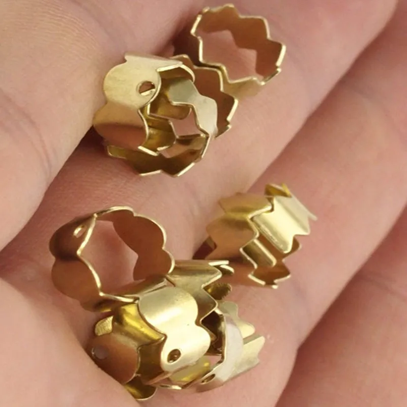 

30 шт. .. Необработанные латунные ушные манжеты и 1 отверстие (9 мм) D088