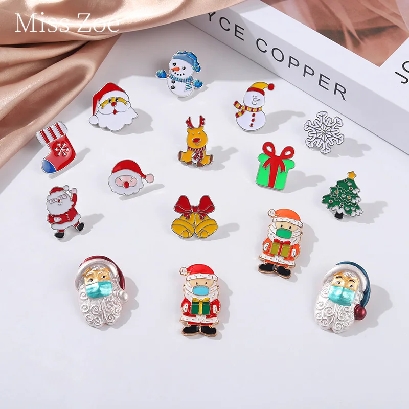 

Custom Santa Snowman Bell Socks Deer Enamel Pins Scarf Hat Brooches Badge Cartoon Lovely Jewelry New Year Gift For Kid Wholesale