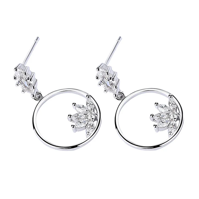 

Genuine S925 sterling silver jewelry zircon white-collar Korean simple geometric circle earrings ladies ear Studs silverware