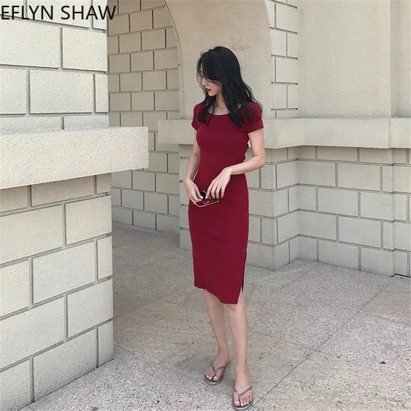 Платье базовое с круглым вырезом пикантное приталенное коротким рукавом