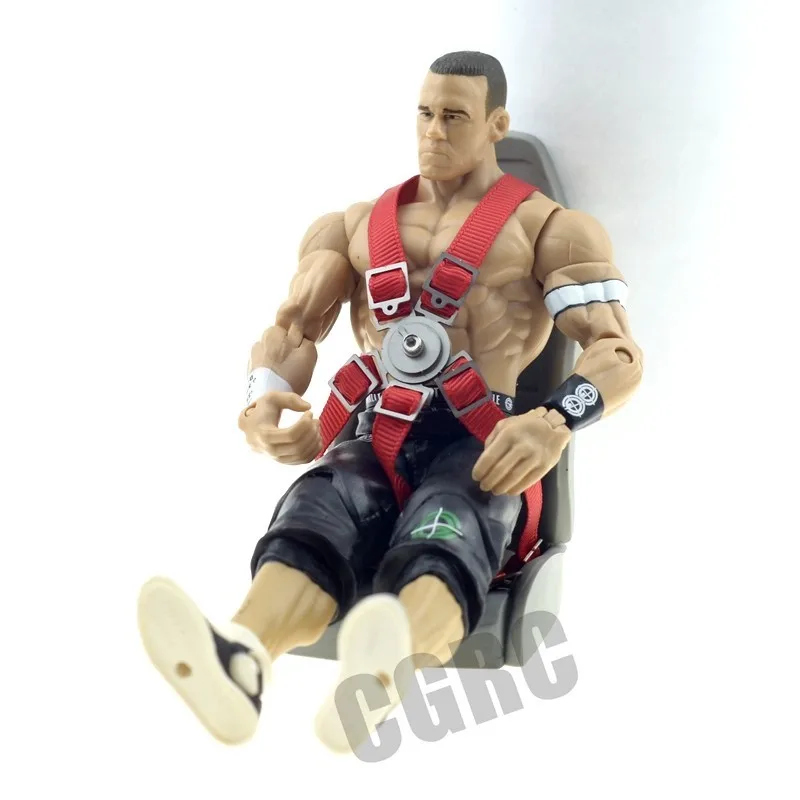 Ремень безопасности с имитацией сиденья для радиоуправляемого гусеничного