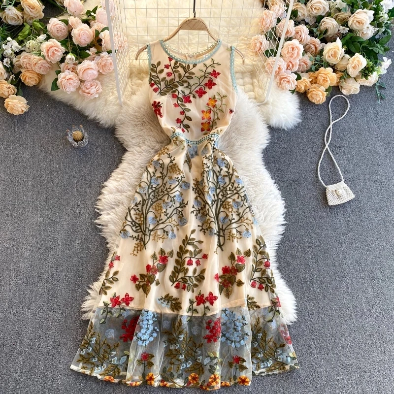 

Amolapha Women High Quality Fashion Elegant Heavy Hand-work Embroidery Flowers Mesh Mid-Long Dress Female Clothing