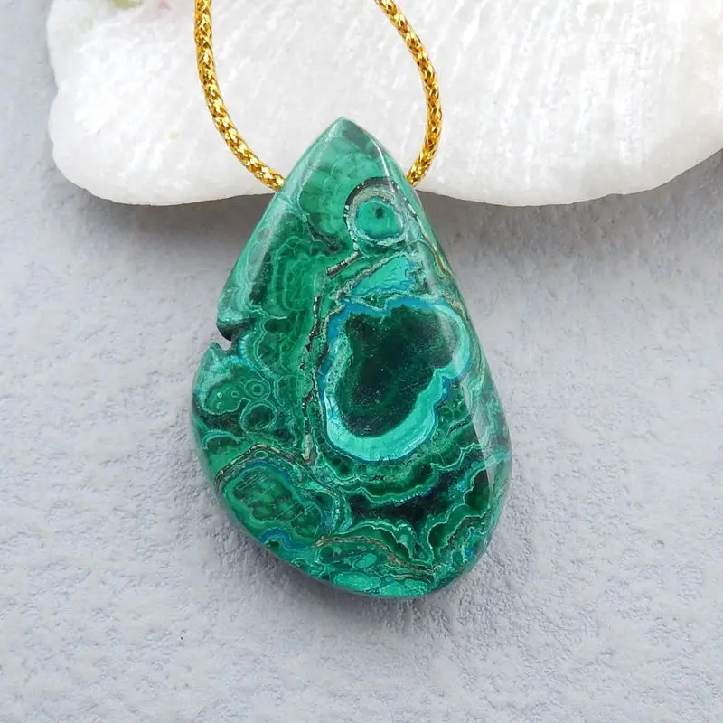 Натуральный камень драгоценный Малахит ожерелье подвеска бисер 41x28x12 мм 20 г